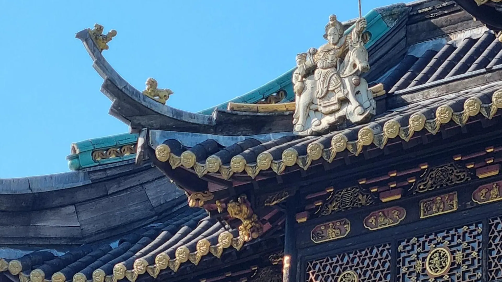 Chinese Pavilion Park - Magnificent Apartment בריסל
