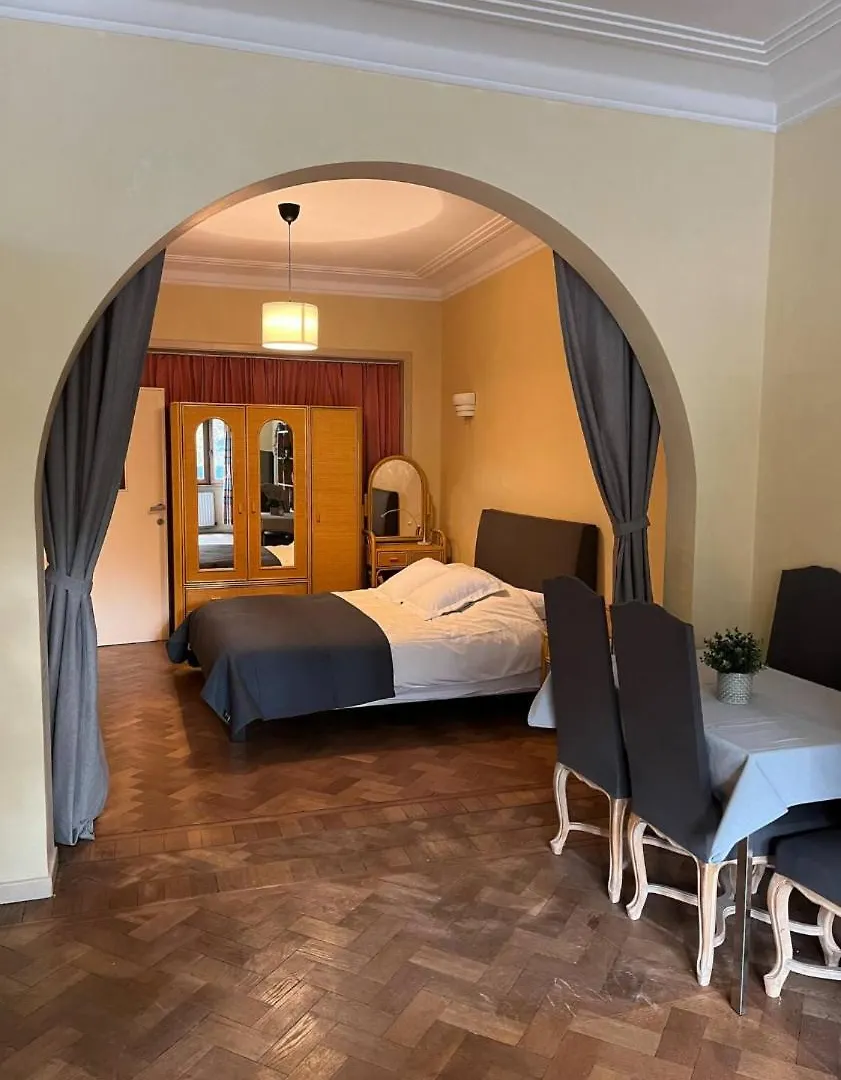 Chinese Pavilion Park - Magnificent Apartment בריסל 0*,
